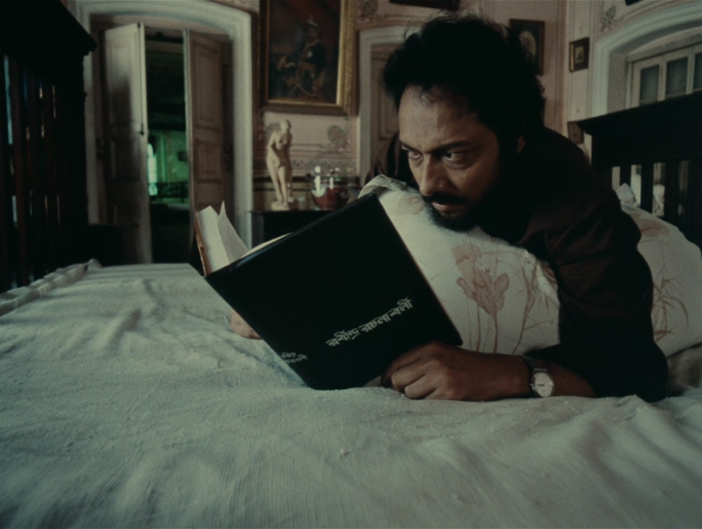 Antareen - The Confined - Mrinal Sen - Anjan Dutt - Hungry Stones - book - bedroom - doors