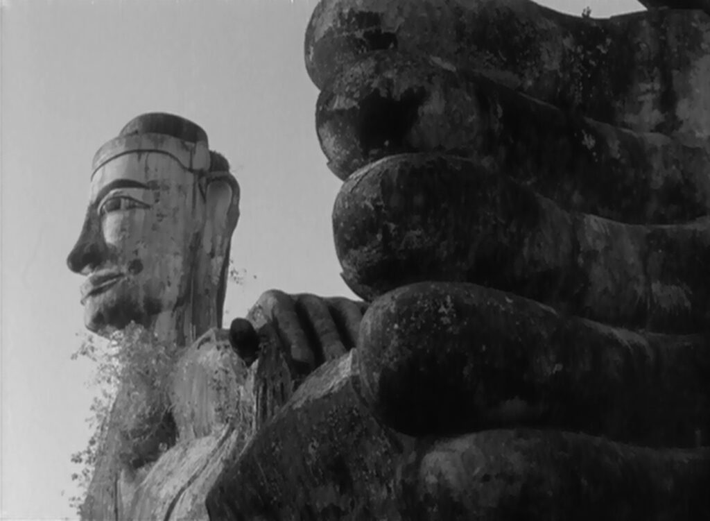 The Burmese Harp - Biruma no tategoto - Kon Ichikawa - Buddha statue