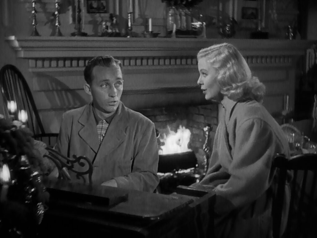 Holiday Inn - Mark Sandrich - Bing Crosby - Marjorie Reynolds - Jim Hardy - Linda Mason - White Christmas - piano - fireplace