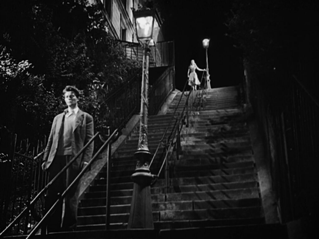 Juliette or the Key of Dreams - Juliette ou La clef des songes - Marcel Carné - Gérard Philipe - stairway - Paris