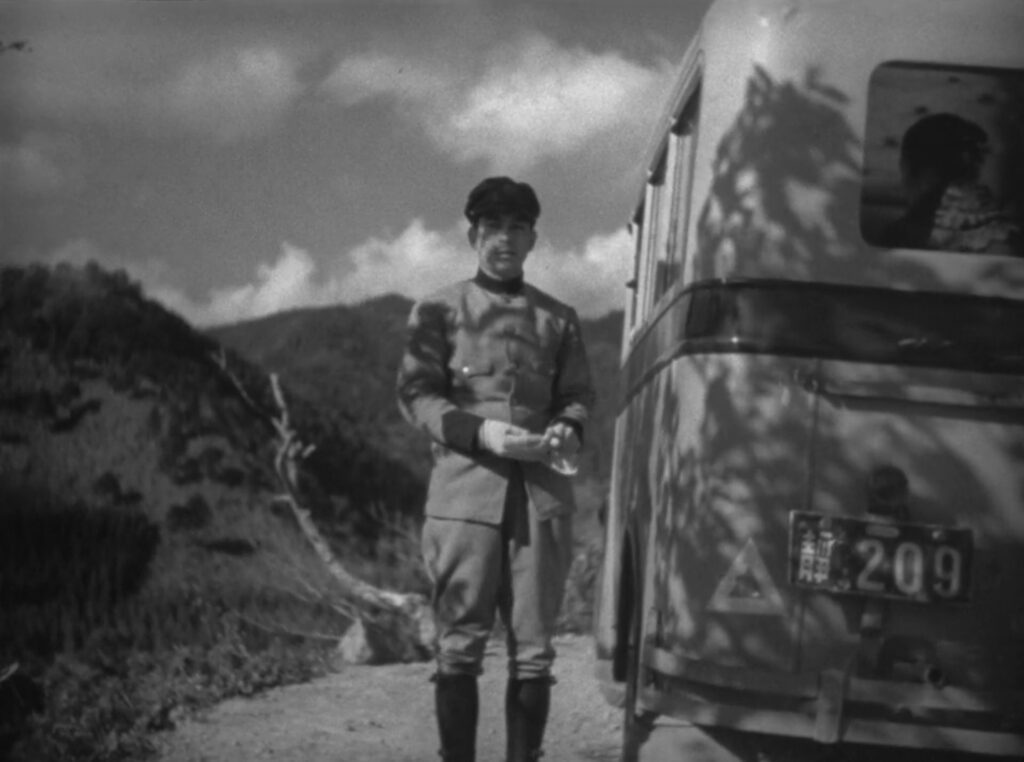 Mr. Thank you and his bus Mr. Thank You - Arigato-san - Hiroshi Shimizu - bus