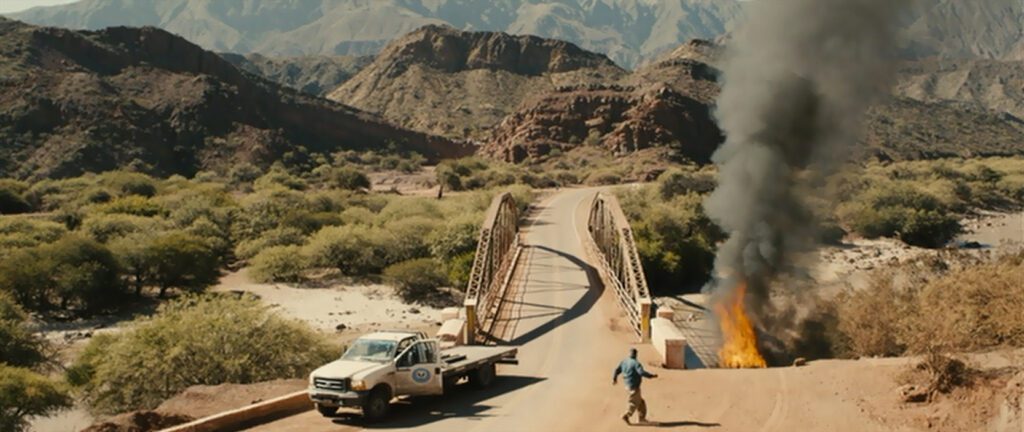 Wild Tales - movie - El más fuerte - highway - explosion