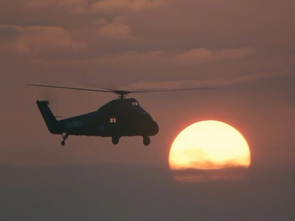 Full Metal Jacket - Stanley Kubrick - helicopter - sunset