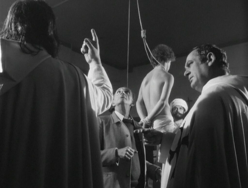 The Hypothesis of the Stolen Painting - L'hypothèse du tableau volé - Raúl Ruiz - Jean Rougeul - collector - Inquisition - noose - rope