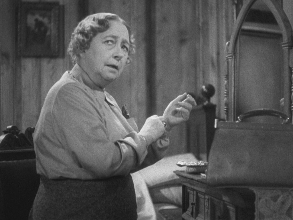 The Lady Vanishes - Alfred Hitchcock - Dame May Whitty - Miss Froy