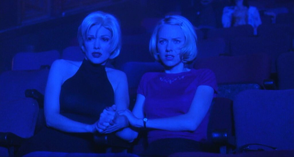 Mulholland Drive - David Lynch - Naomi Watts - Laura Harring - Club Silencio - blue light