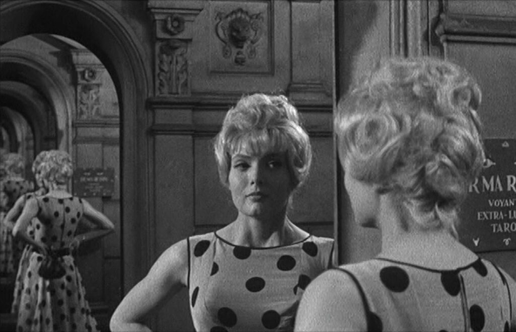 Cléo from 5 to 7 - Cléo de 5 à 7 - Agnès Varda - Corinne Marchand - mirror