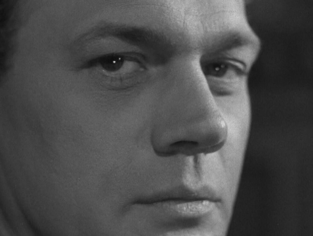 Shadow of a Doubt - Alfred Hitchcock - Charlie - Joseph Cotten - face - close-up