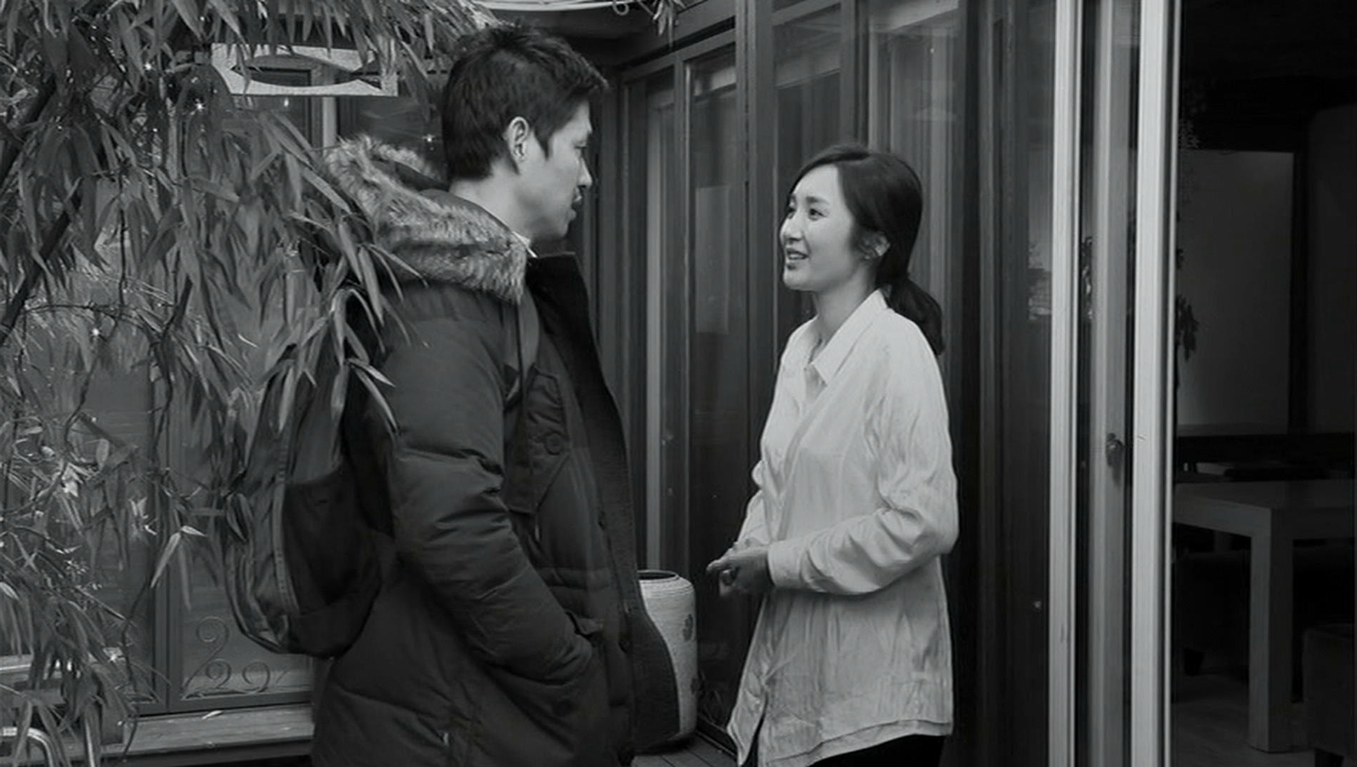 The Day He Arrives - 북촌방향 - Hong Sang-soo - Yoo Jun-sang - Kim Bo-kyung - Seong-jun - Ye-jeon - Day 5