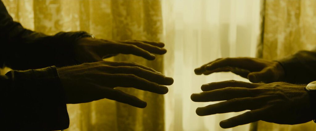 Enemy - Denis Villeneuve - Jake Gyllenhaal - Adam Bell - Anthony Claire - hands - motel room - first meeting