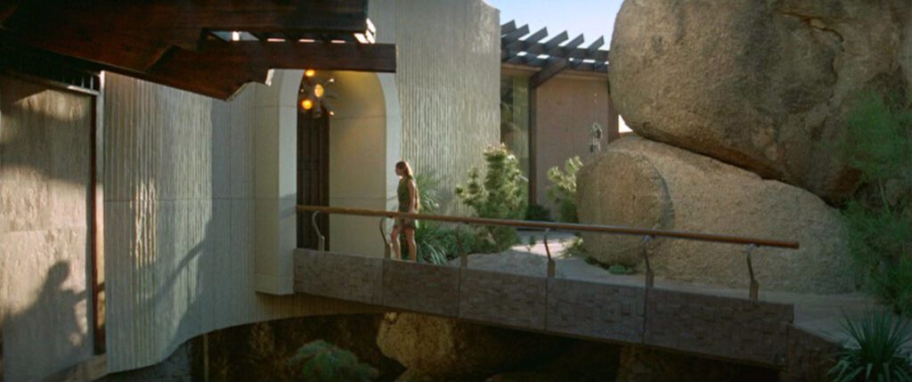 Zabriskie Point - Michelangelo Antonioni - Daria Halprin - desert house - Phoenix Arizona