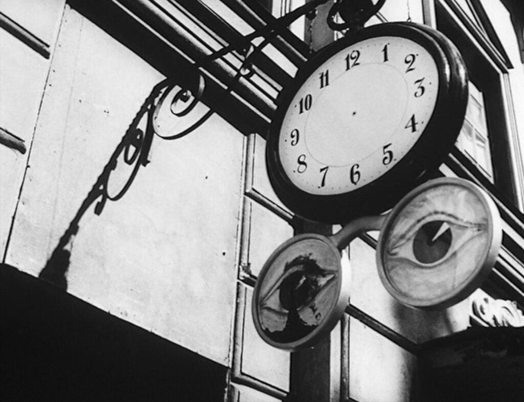 Wild Strawberries - Smultronstället - Ingmar Bergman - nightmare - clock with no hands - eyes