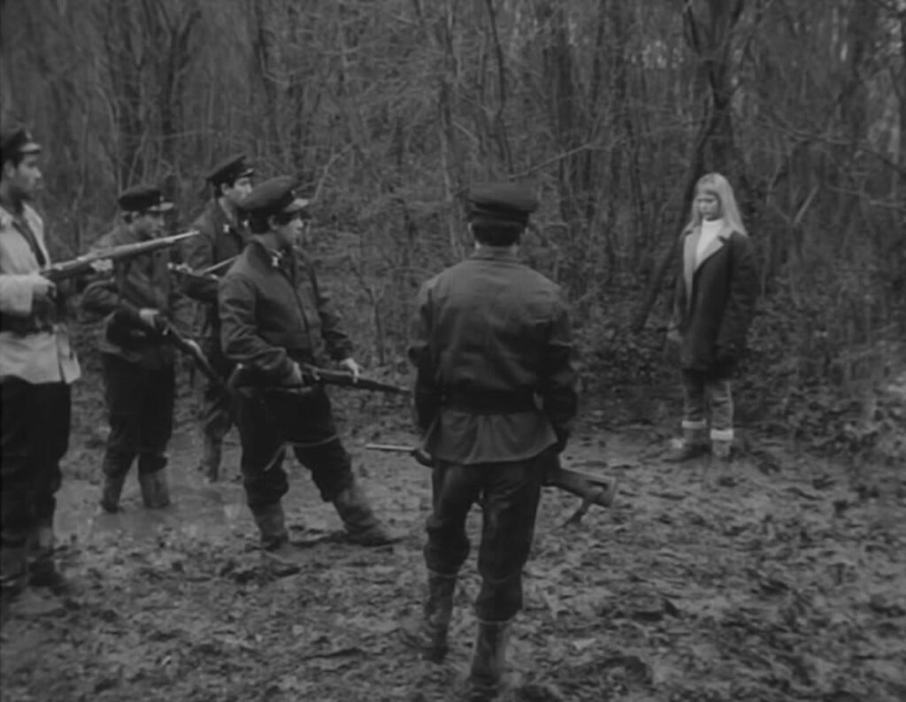 Les carabiniers - Jean-Luc Godard - firing squad - Odile Geoffroy