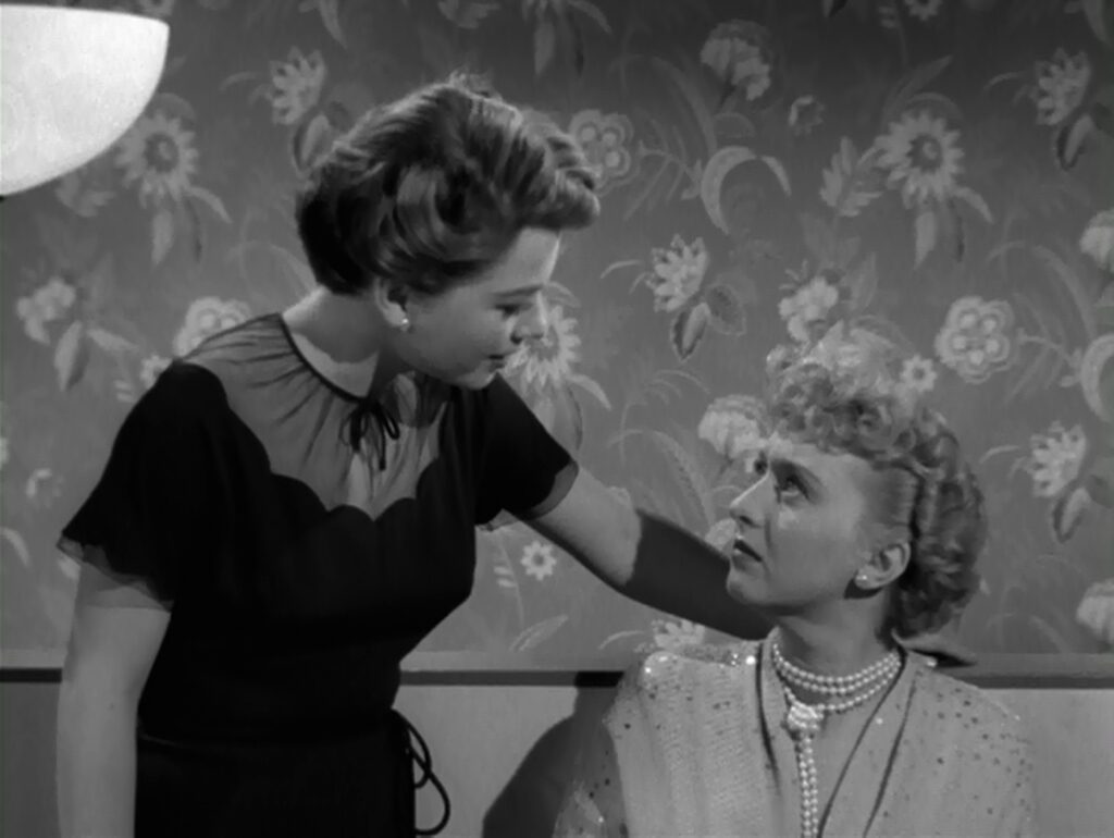 All About Eve - Joseph Mankiewicz - Anne Baxter - Celeste Holm - Eve Harrington - Karen Richards - Cub Room restroom - blackmail