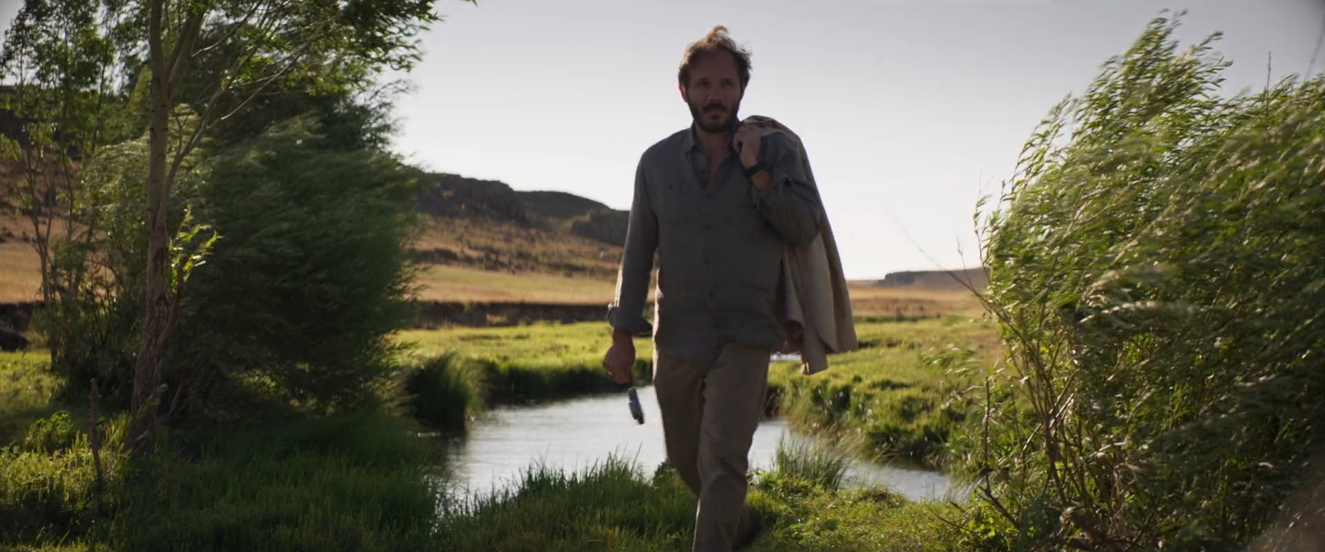 About Dry Grasses - Kuru Otlar Üstüne - Nuri Bilge Ceylan - Samet - Deniz Celiloğlu