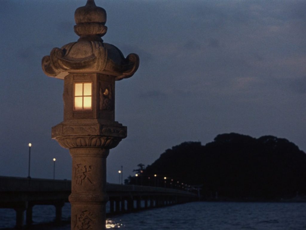 equinox-flower-1-37-40 Equinox Flower - Higanbana - Yasujiro Ozu - Gamagori - stone lantern - island