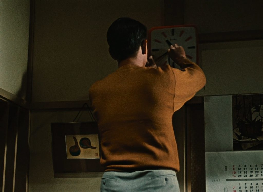 An Autumn Afternoon - Sanma no Aji - Yasujiro Ozu - Keiji Sada - Koichi Hirayama - clock