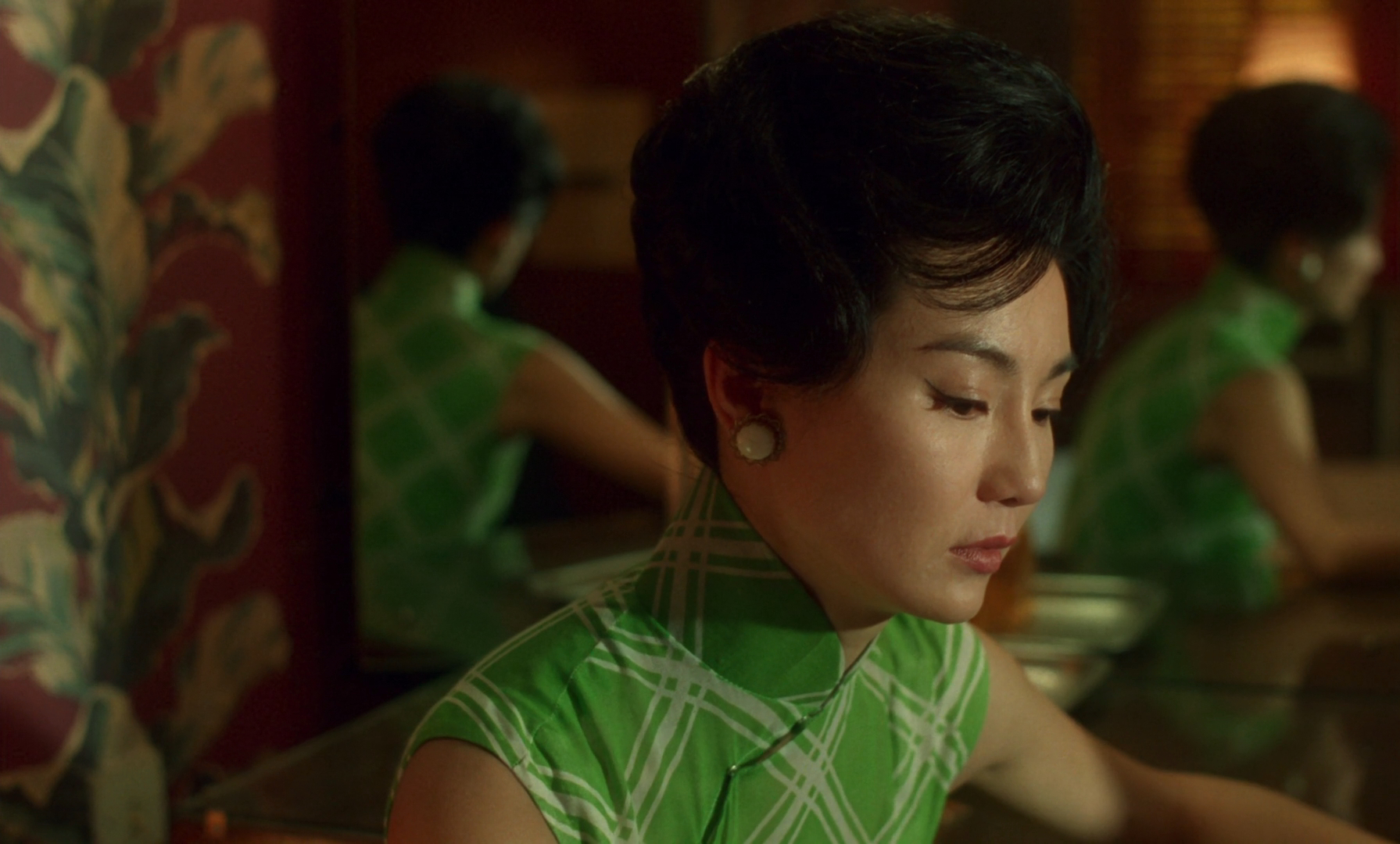 In the Mood for Love - Fa yeung nin wah - Wong Kar-Wai - Maggie Cheung - mirror