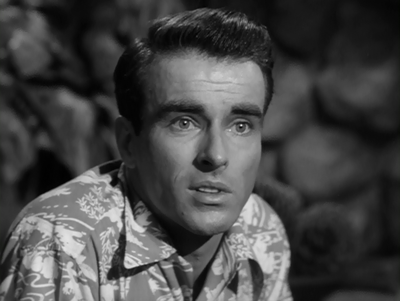 place-in-the-sun-1-25-49 A Place in the Sun - George Stevens - Shelley Winters - Montgomery Clift - George Eastman - Hawaiian shirt - close-up