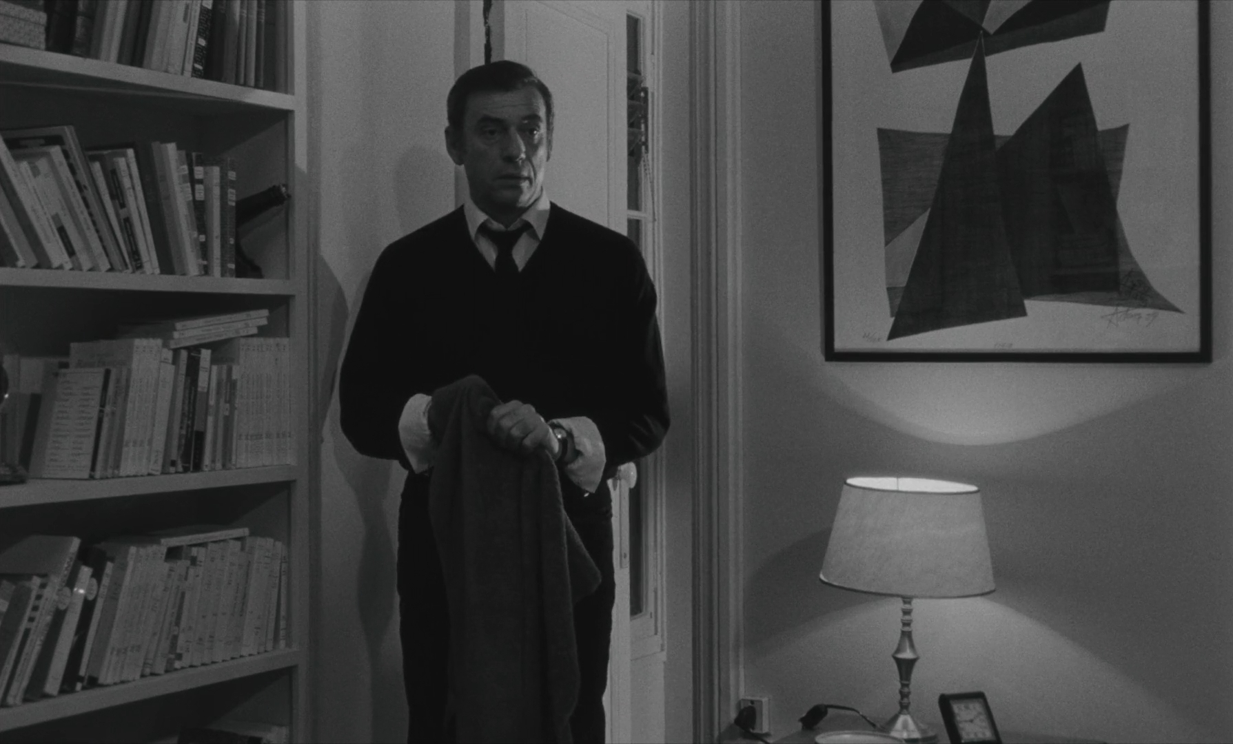 The War Is Over - La guerre est finie - Alain Resnais - Yves Montand - Diego Mora - bedroom