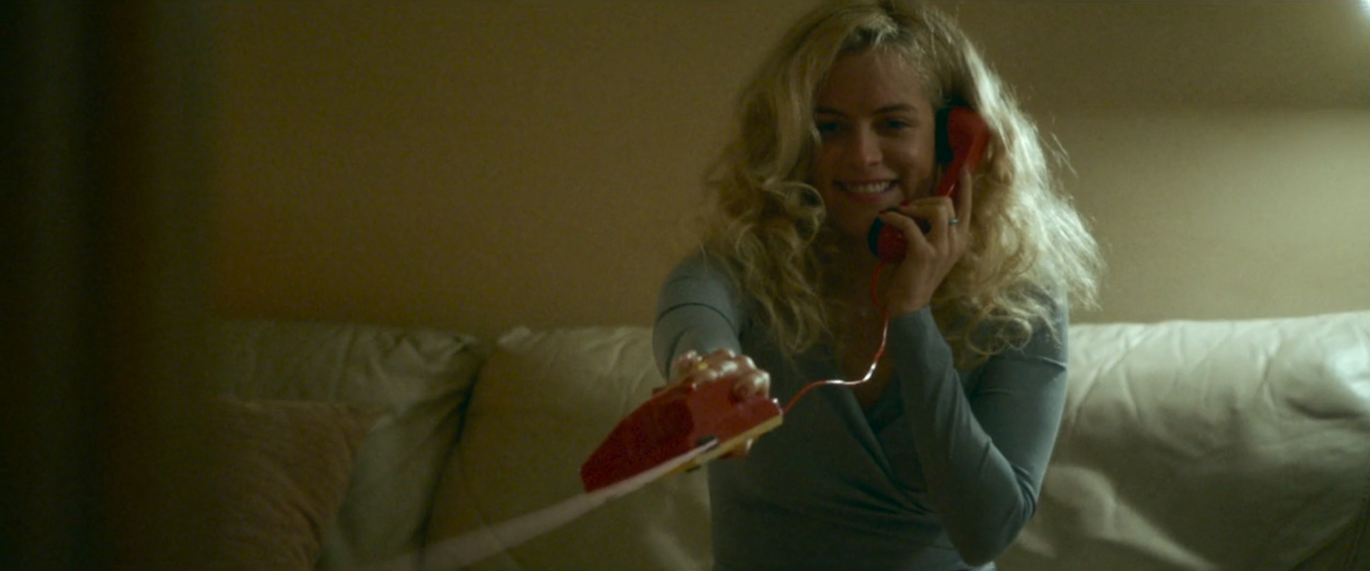 house-that-jack-built-1-20-05 The House That Jack Built - Lars von Trier - Riley Keough - Jacqueline - telephone