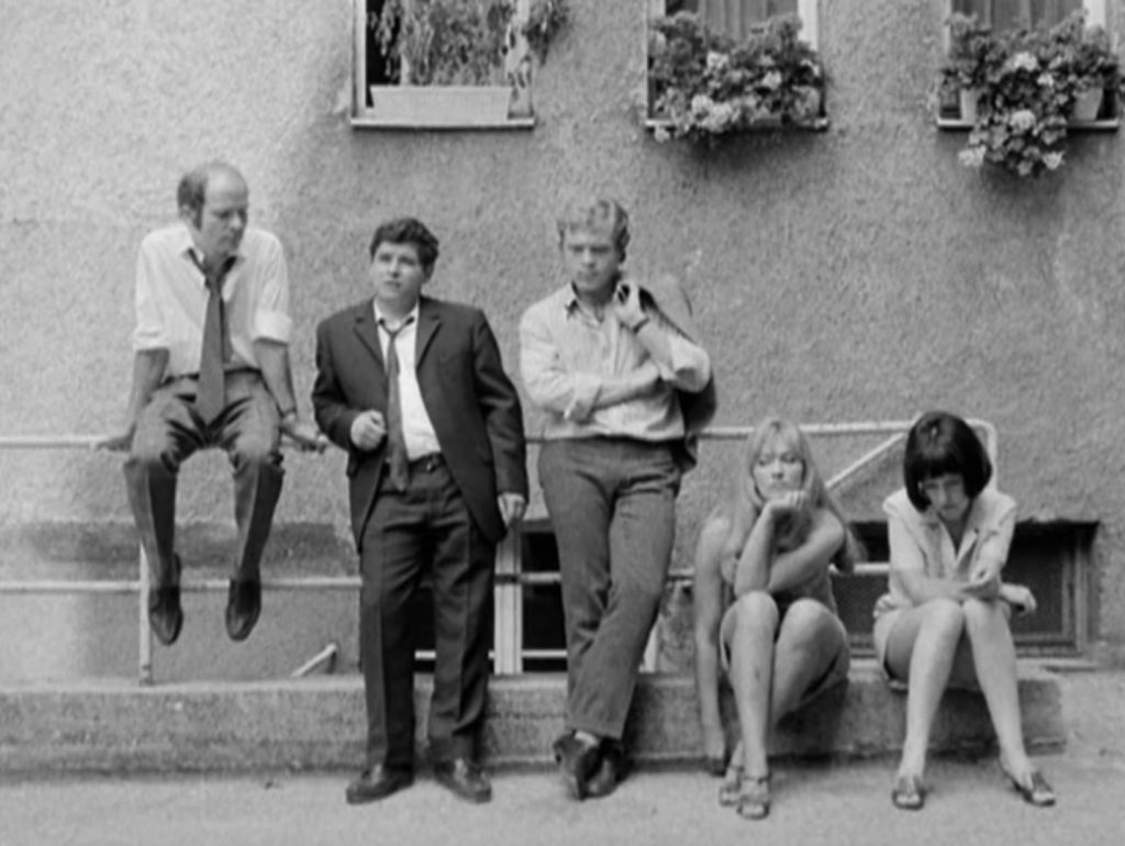 katzelmacher-1-26-01 Katzelmacher - Rainer Werner Fassbinder - Peter Moland - Hans Hirschmüller - Rudolf Waldemar Brem - Lilith Ungerer - Doris Mattes - Erich - Paul - Helga - Gunda
