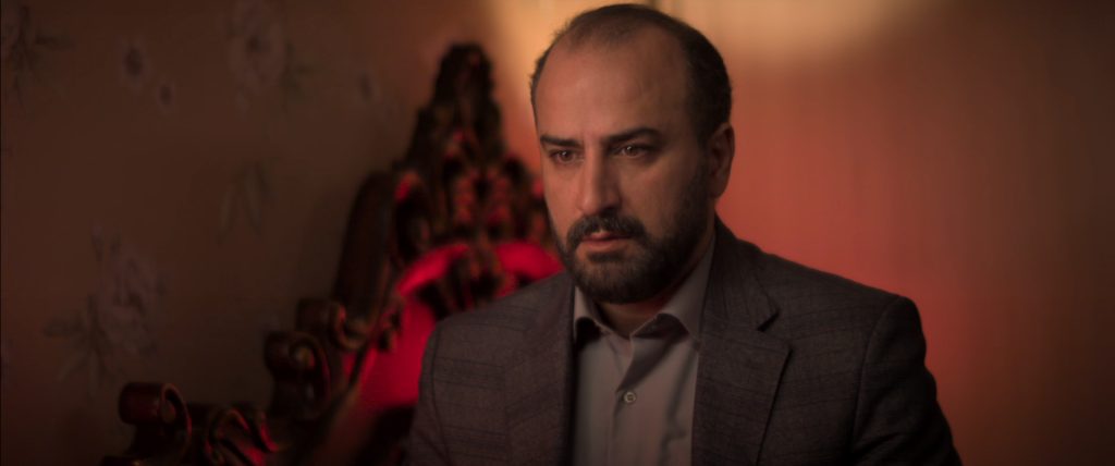 The Seed of the Sacred Fig - Dane-ye anjir-e ma'abed - Mohammad Rasoulof - Missagh Zareh - Iman - bedroom