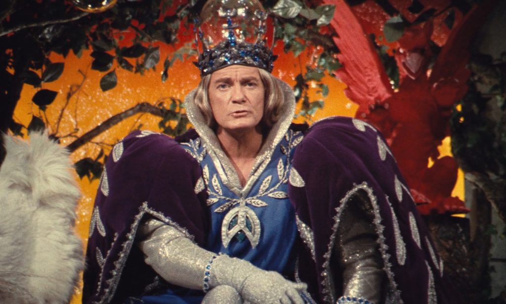 donkey-skin-0-23-52 Donkey Skin - Peau D'Âne - Jacques Demy - Jean Marais - Blue King - throne