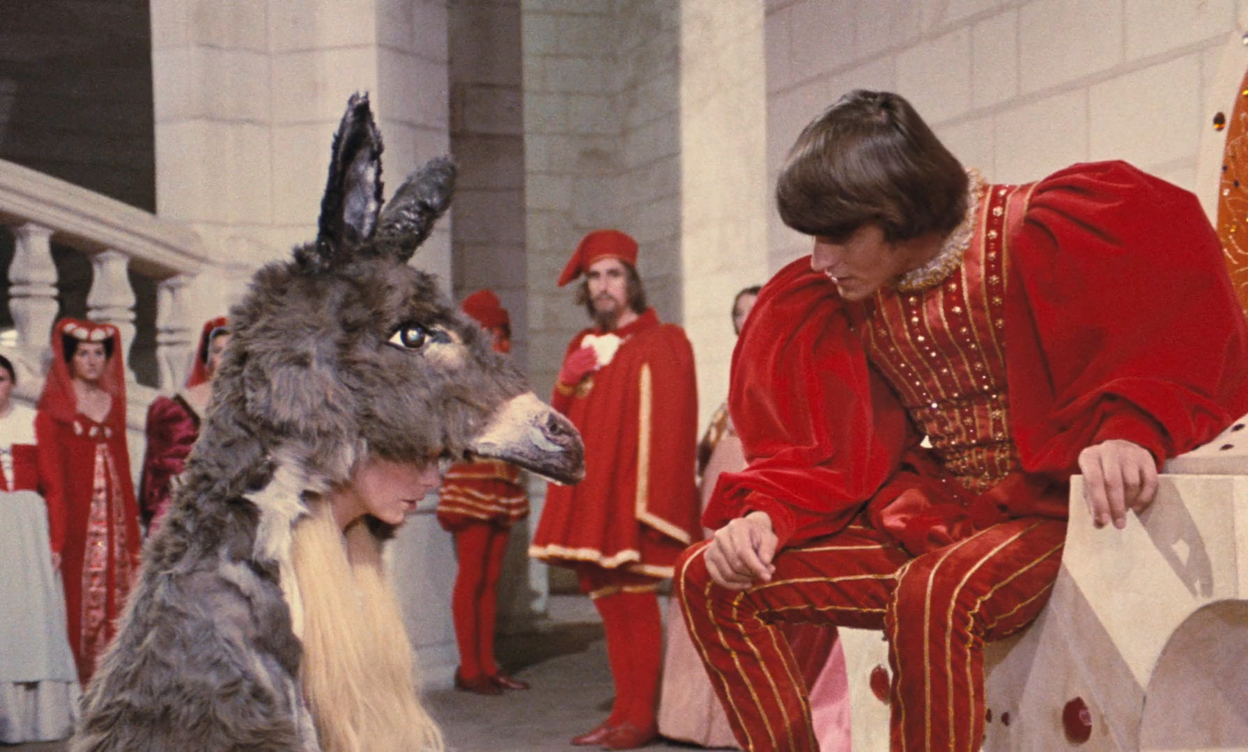 Donkey Skin - Peau D'Âne - Jacques Demy - Catherine Deneuve - Jacques Perrin - Princess - Red Prince - ring