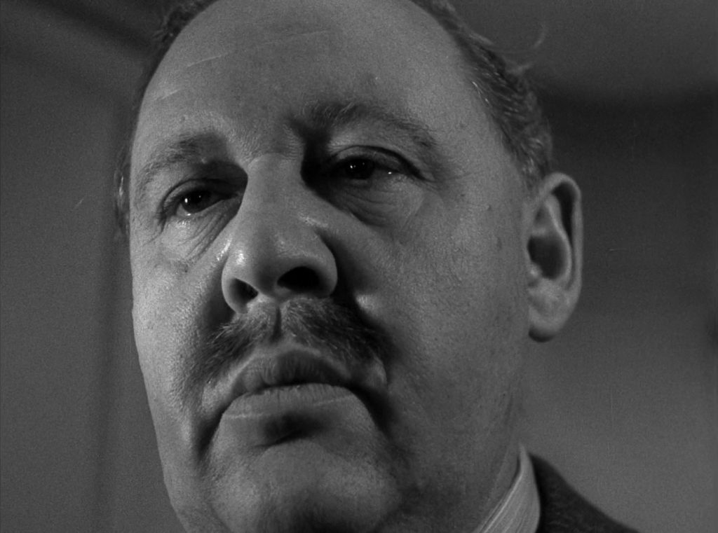 The Big Clock - John Farrow - Charles Laughton - Earl Janoth - close-up