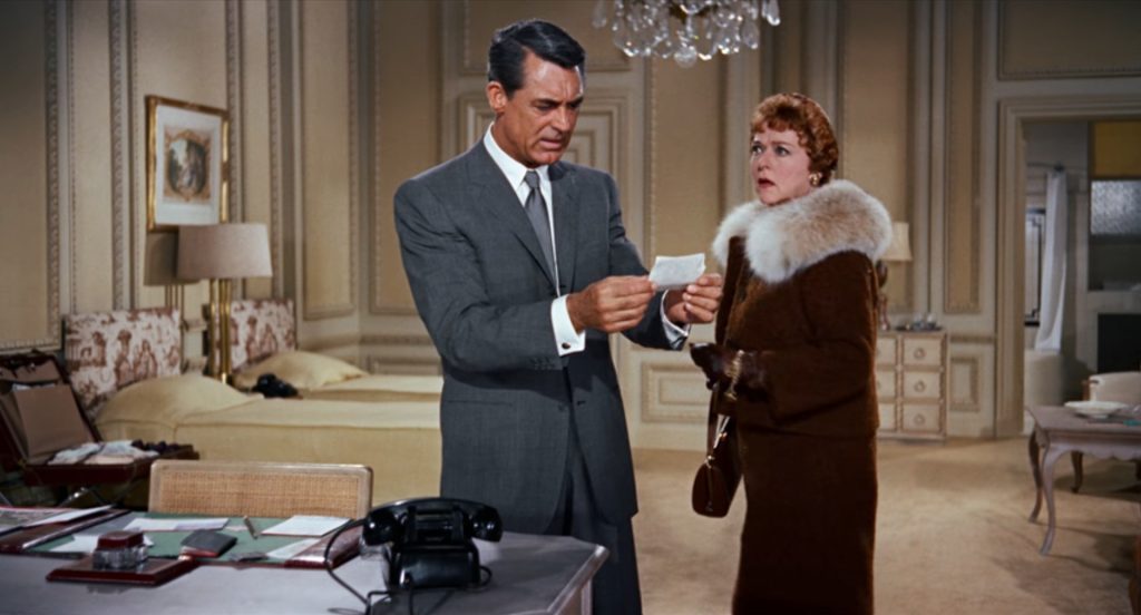 north-by-northwest-0-28-56 North by Northwest - Alfred Hitchcock - Cary Grant - Jessie Royce Landis - Roger Thornhill - Clara Thornhill - Plaza Hotel